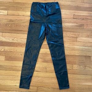 Wilfred free vegan leather leggings